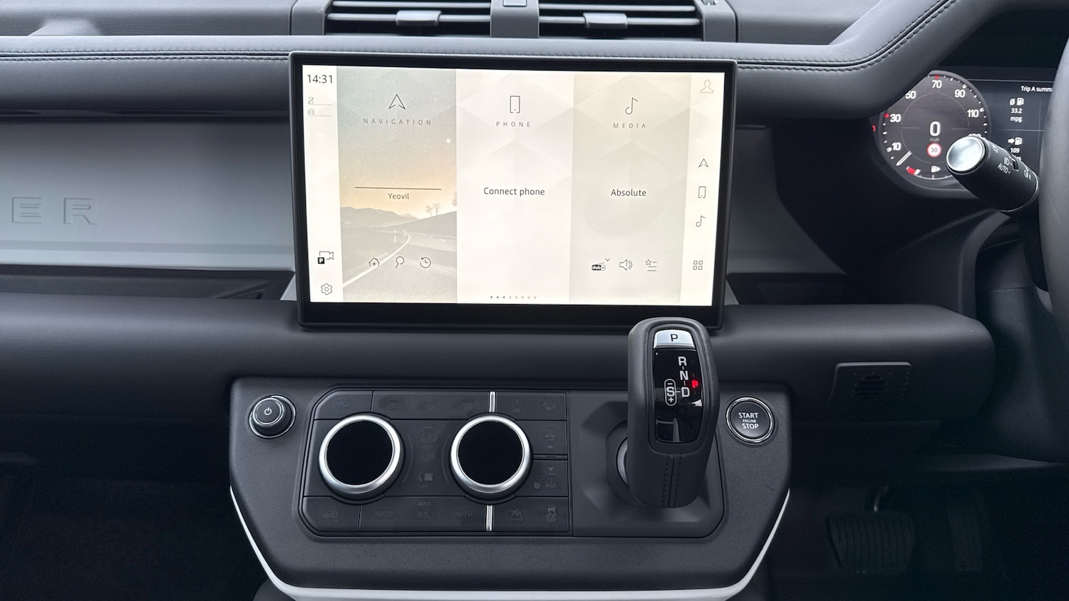 Used Land Rover Defender 2025 for sale - 76956993: Photo 14