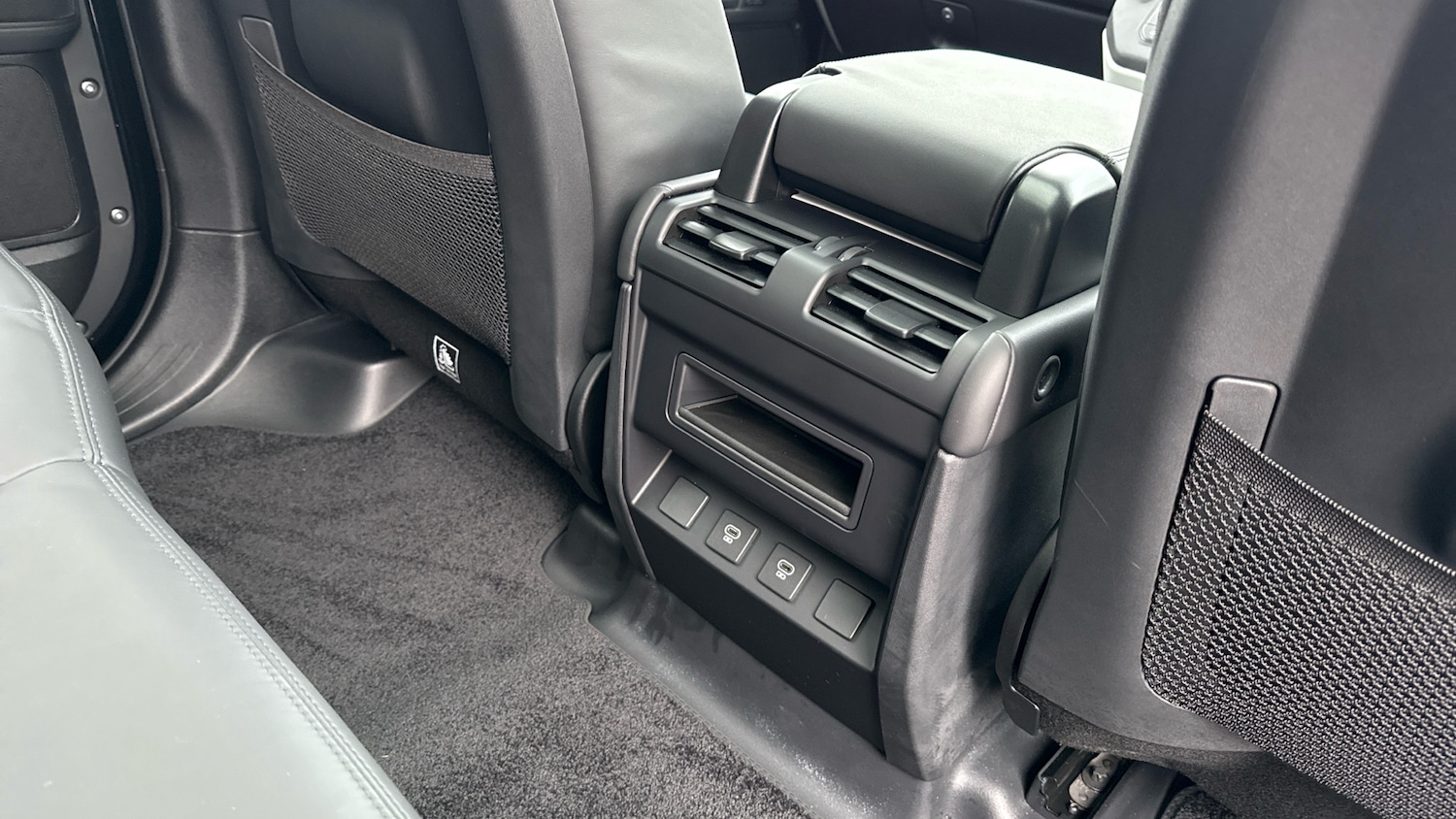 Used Land Rover Defender 2025 for sale - 76956993: Photo 18