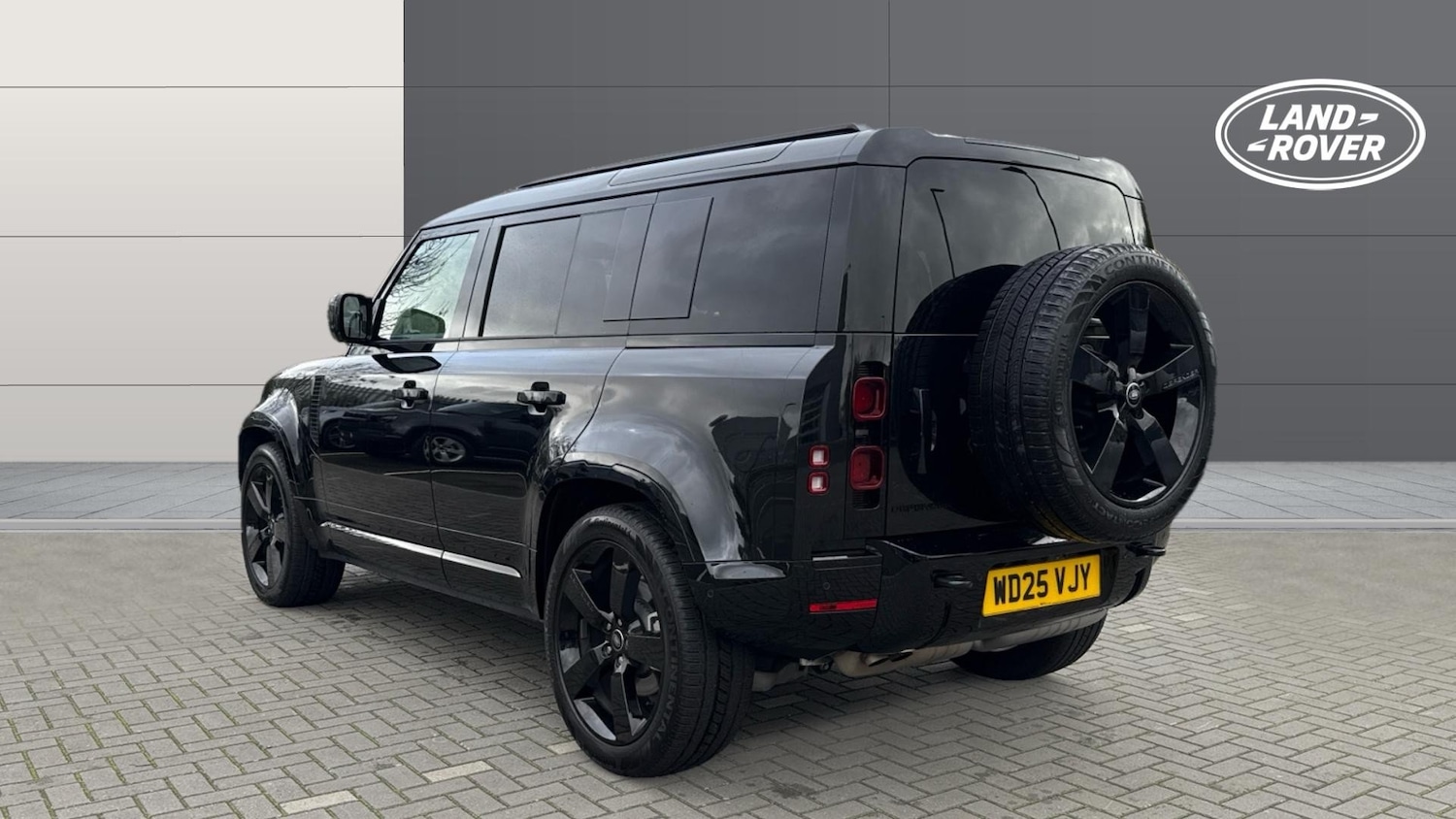 Used Land Rover Defender 2025 for sale - 76956993: Photo 2