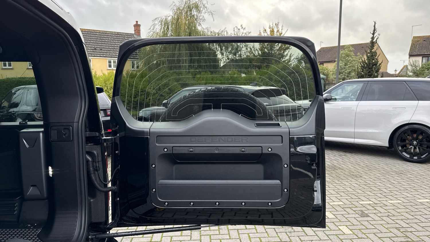 Used Land Rover Defender 2025 for sale - 76956993: Photo 27