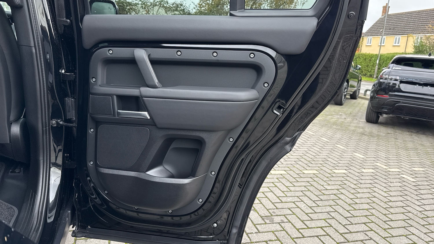 Used Land Rover Defender 2025 for sale - 76956993: Photo 36