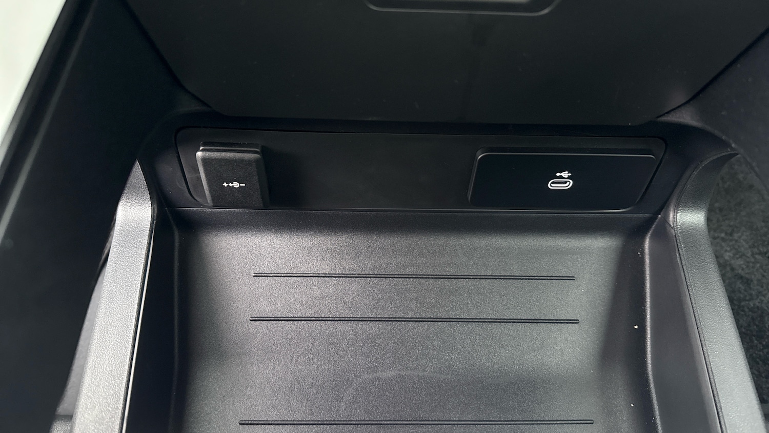 Used Land Rover Defender 2025 for sale - 76956993: Photo 44