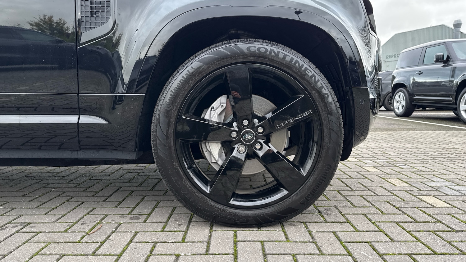 Used Land Rover Defender 2025 for sale - 76956993: Photo 8