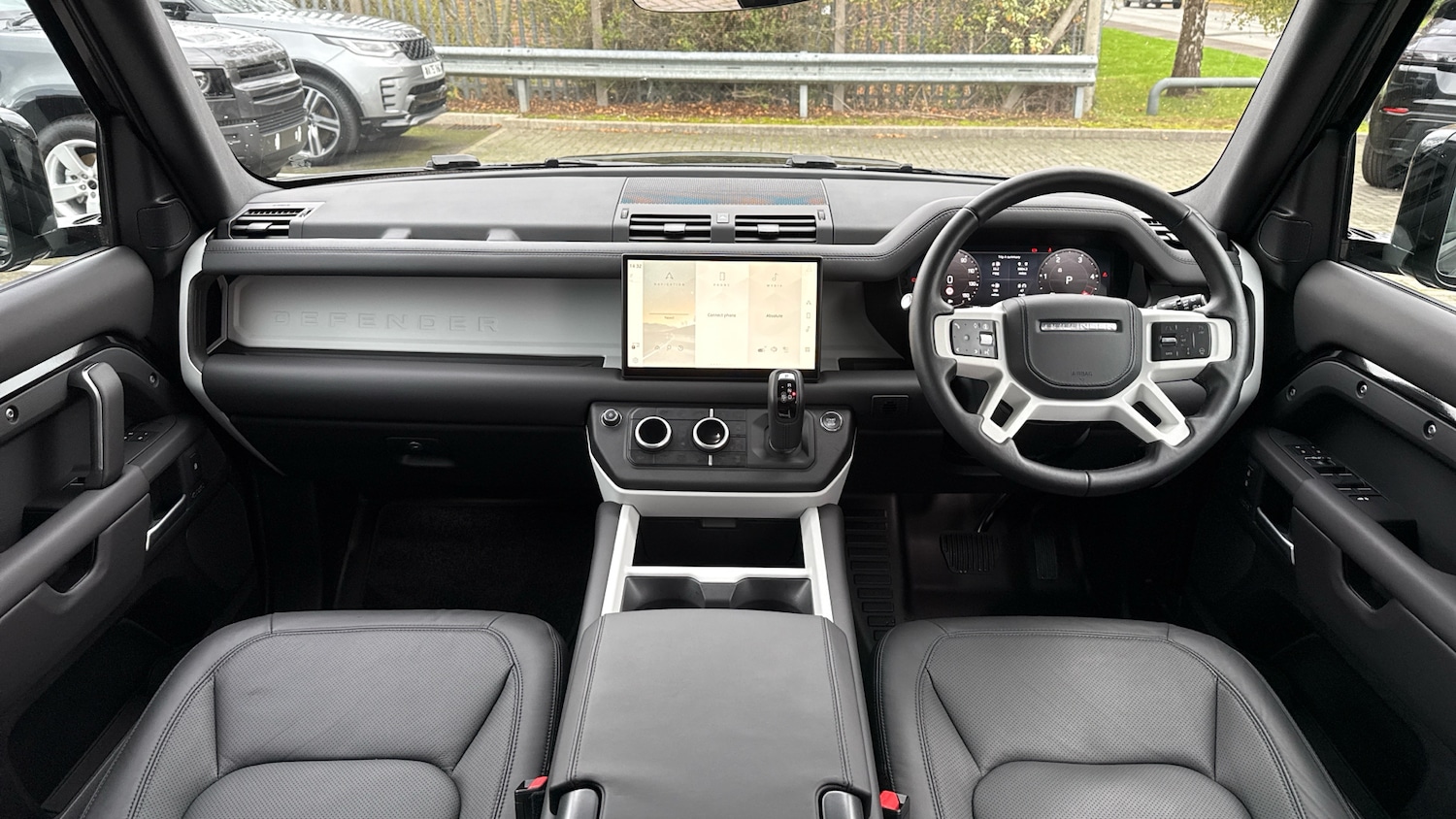 Used Land Rover Defender 2025 for sale - 76956993: Photo 9