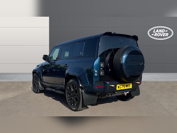 Used Land Rover Defender 2025 for sale - 79195729: Photo