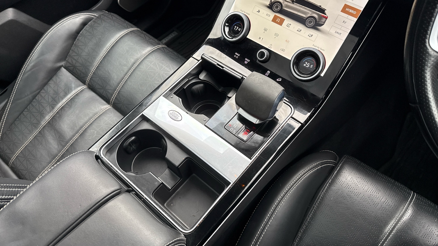 Used Land Rover Range Rover Velar 2021 for sale - 78067402: Photo 13