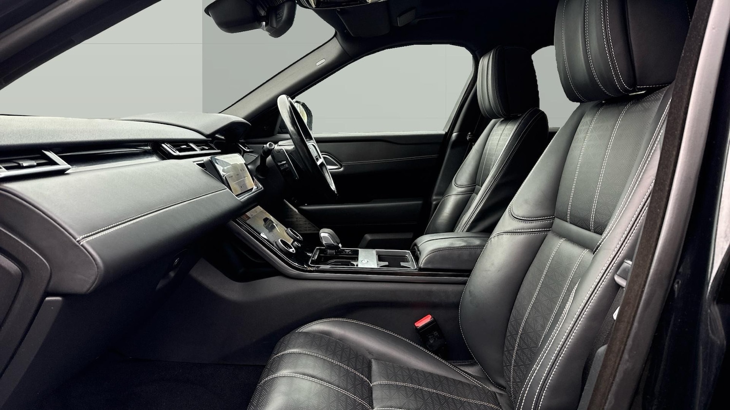 Used Land Rover Range Rover Velar 2021 for sale - 78067402: Photo 3