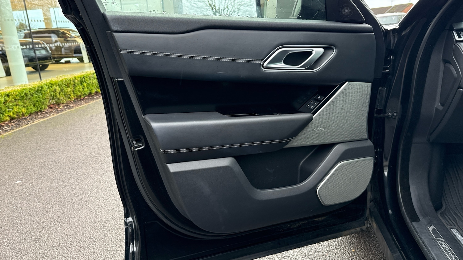 Used Land Rover Range Rover Velar 2021 for sale - 78067402: Photo 44