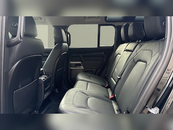 Used Land Rover Defender 2022 for sale - 79584127: Photo