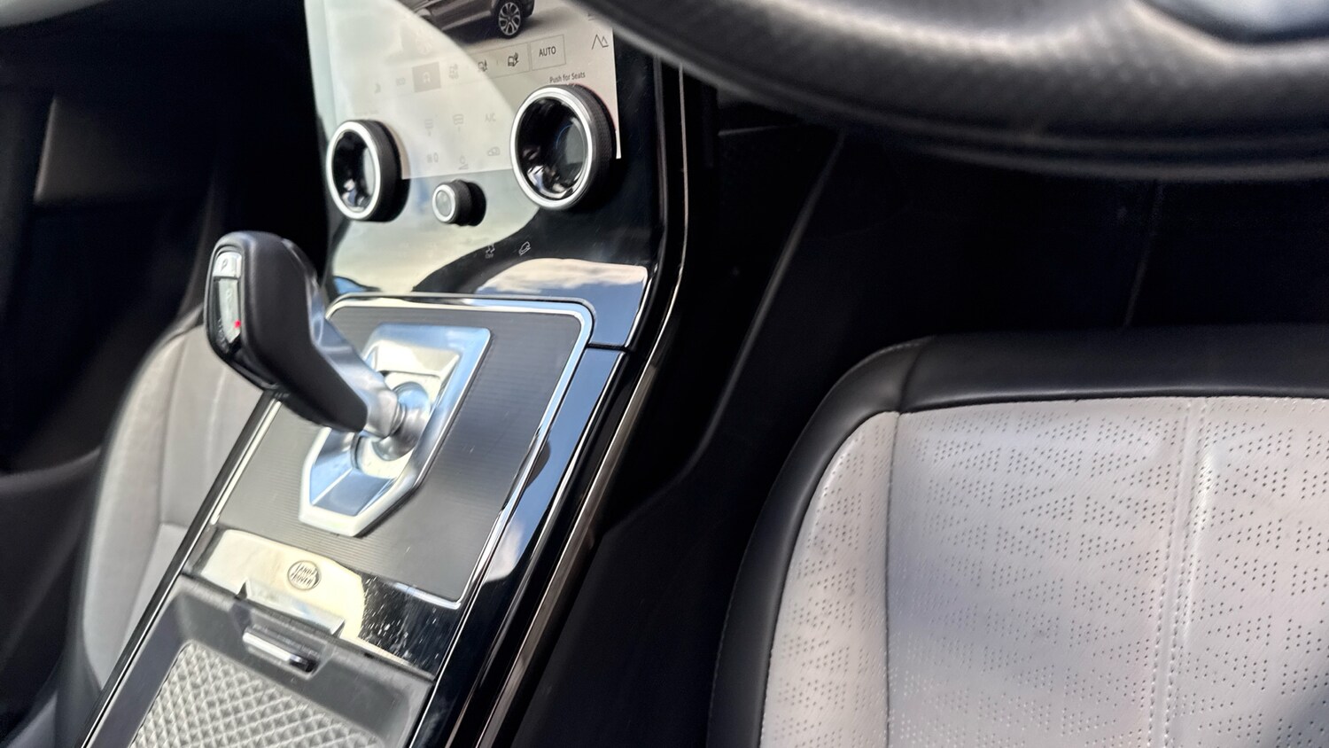 Used Land Rover Range Rover Evoque 2022 for sale - 77871968: Photo 35