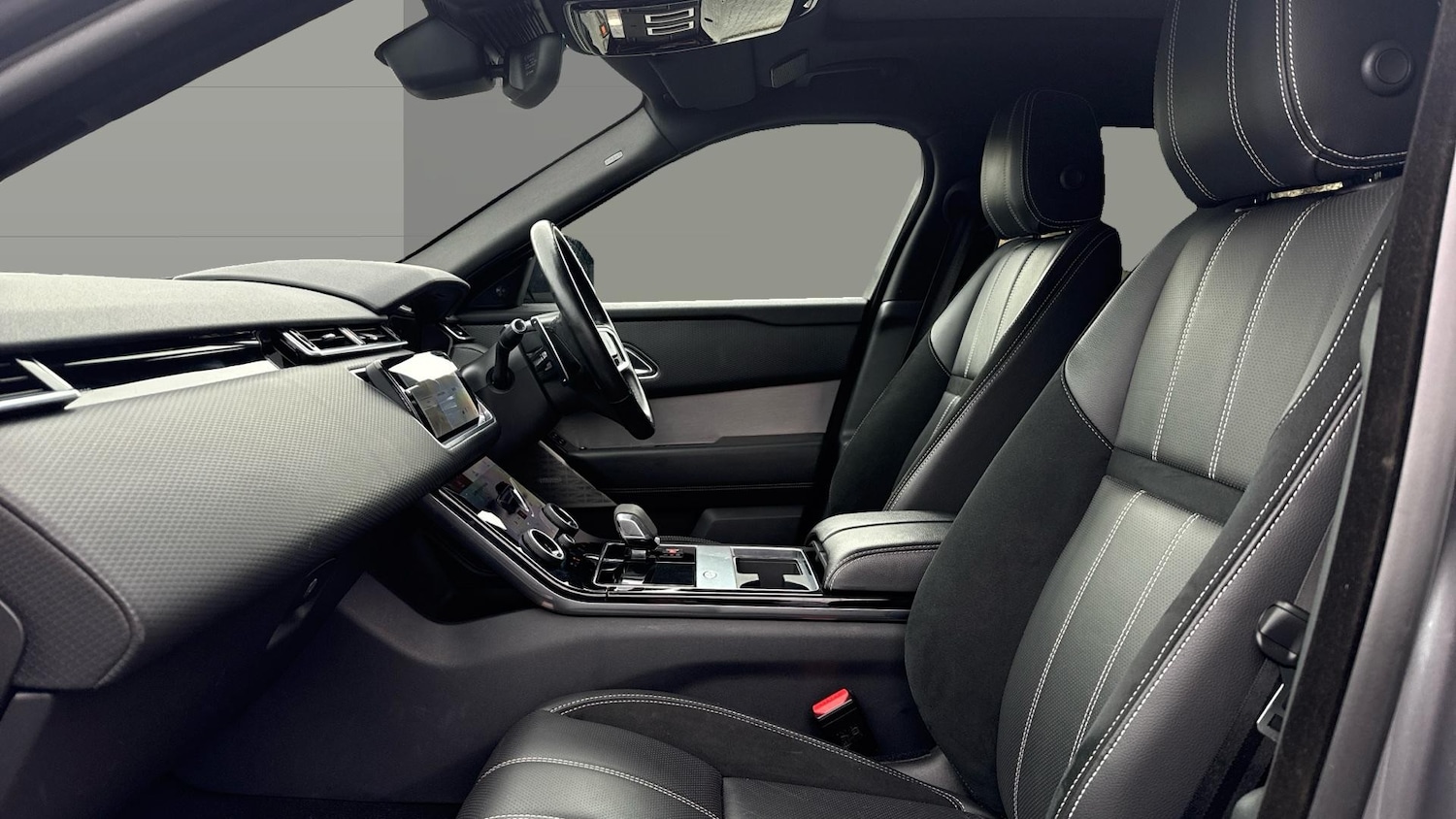 Used Land Rover Range Rover Velar 2021 for sale - 76681574: Photo 3