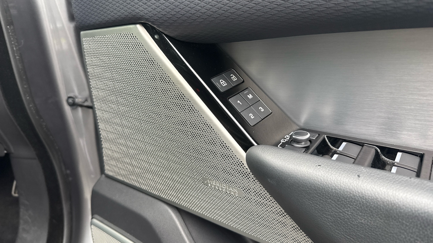 Used Land Rover Range Rover Velar 2021 for sale - 76681574: Photo 30