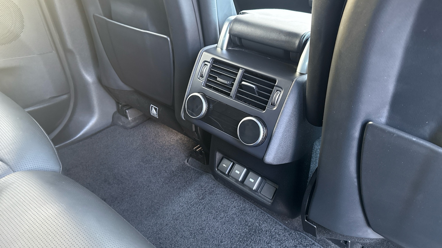 Used Land Rover Discovery 2023 for sale - 77350298: Photo 18