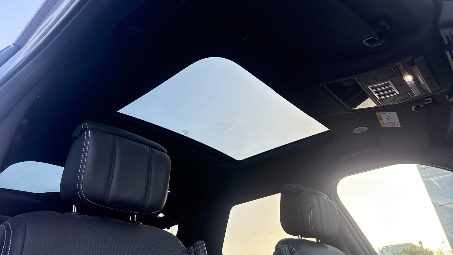 Used Land Rover Discovery 2023 for sale - 77350298: Photo 21