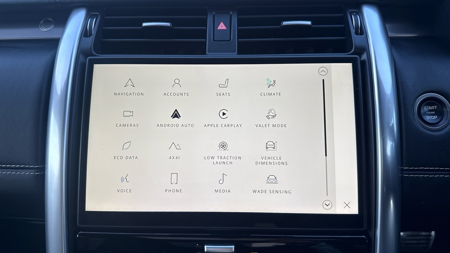 Used Land Rover Discovery 2023 for sale - 77350298: Photo 32