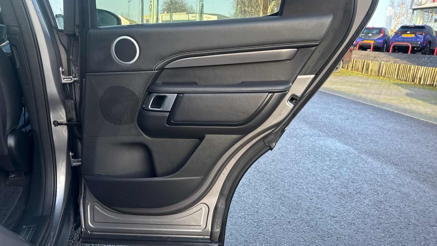 Used Land Rover Discovery 2023 for sale - 77350298: Photo 37