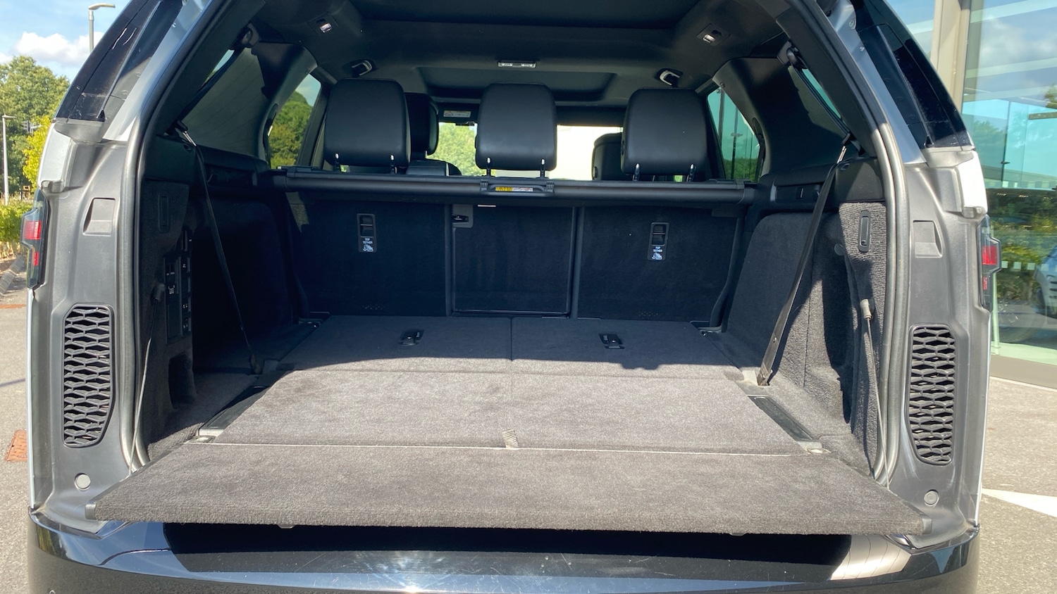 Used Land Rover Discovery 2022 for sale - 76719207: Photo 10