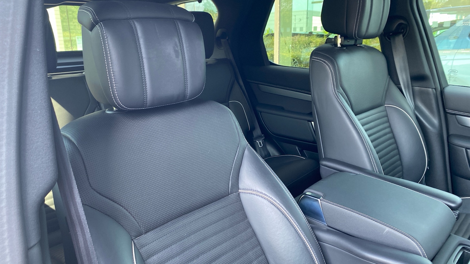 Used Land Rover Discovery 2022 for sale - 76719207: Photo 47