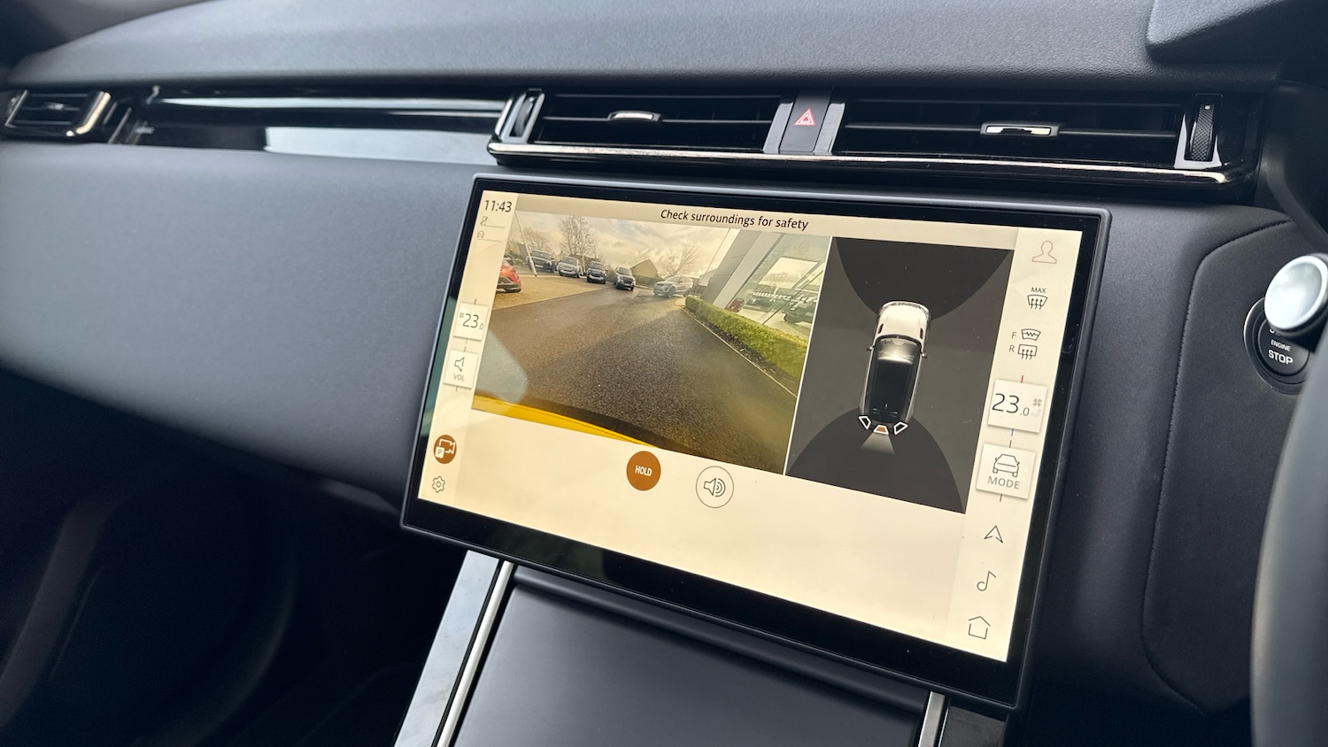 Used Land Rover Range Rover Velar 2025 for sale - 77136099: Photo 12