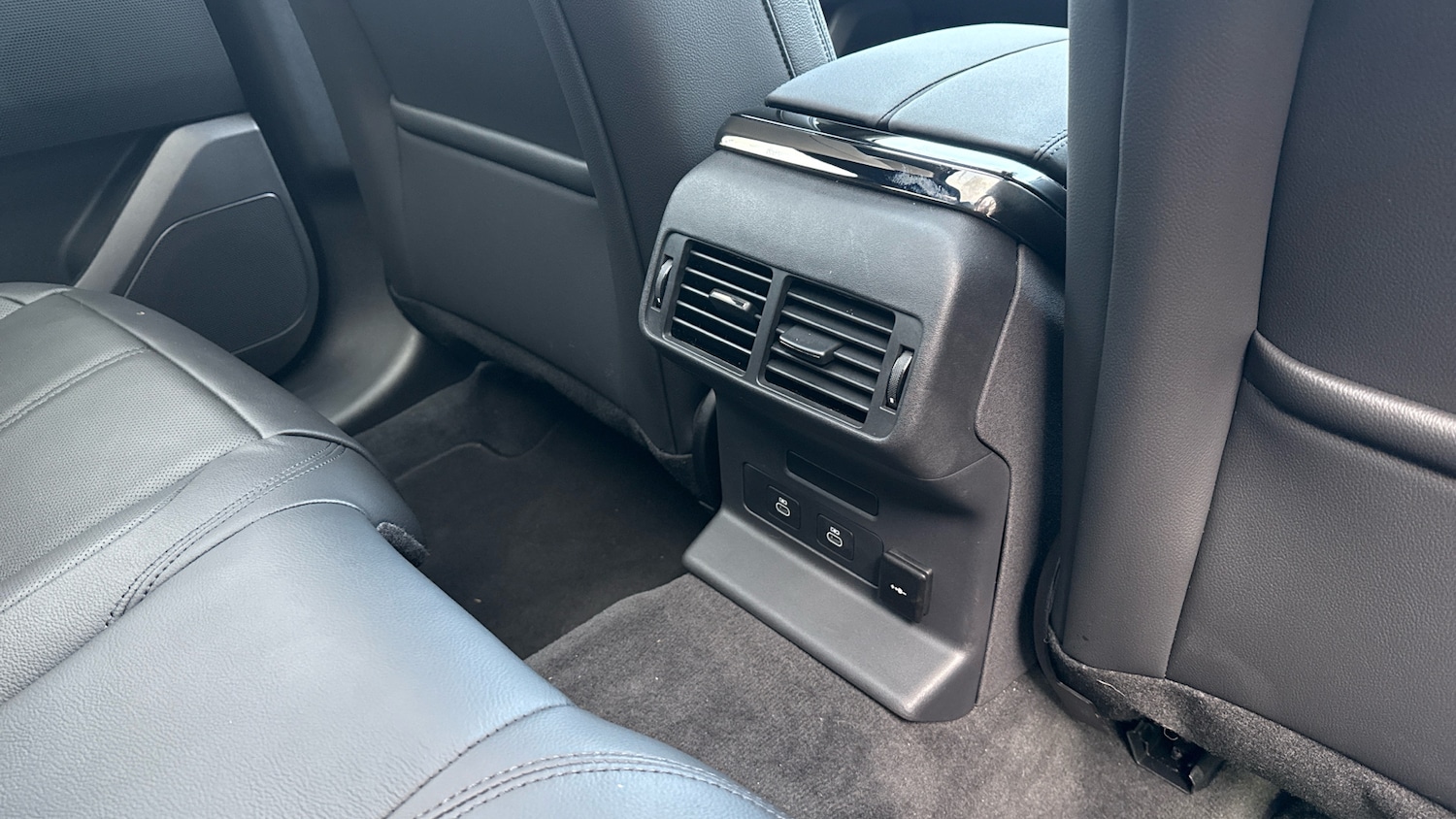 Used Land Rover Range Rover Velar 2025 for sale - 77136099: Photo 18