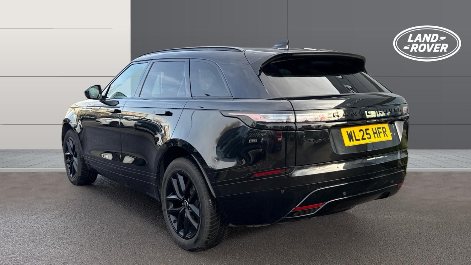 Used Land Rover Range Rover Velar 2025 for sale - 77136099: Photo 2