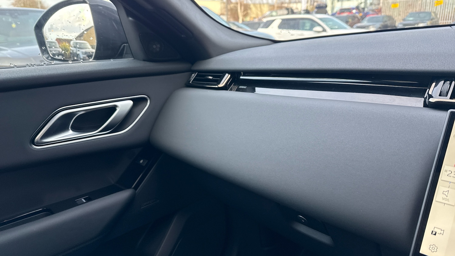 Used Land Rover Range Rover Velar 2025 for sale - 77136099: Photo 26