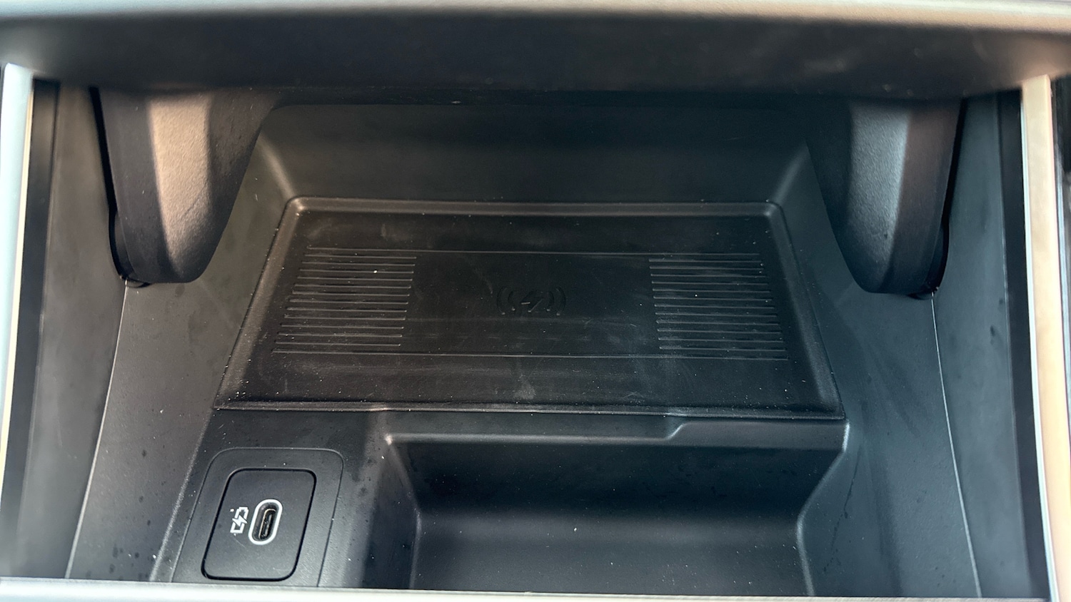 Used Land Rover Range Rover Velar 2025 for sale - 77136099: Photo 32