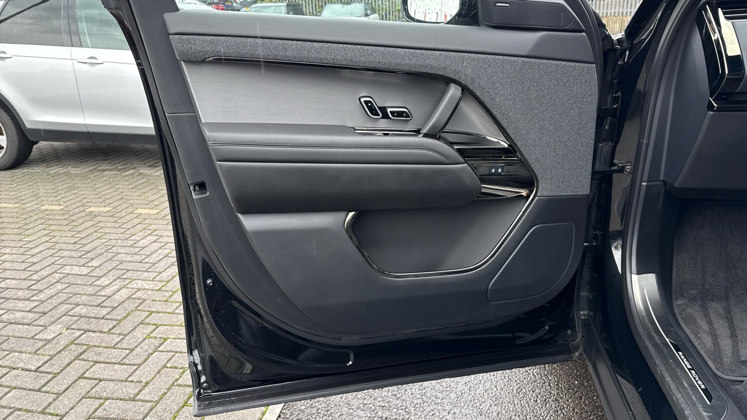 Used Land Rover Range Rover Sport 2025 for sale - 76427815: Photo 44