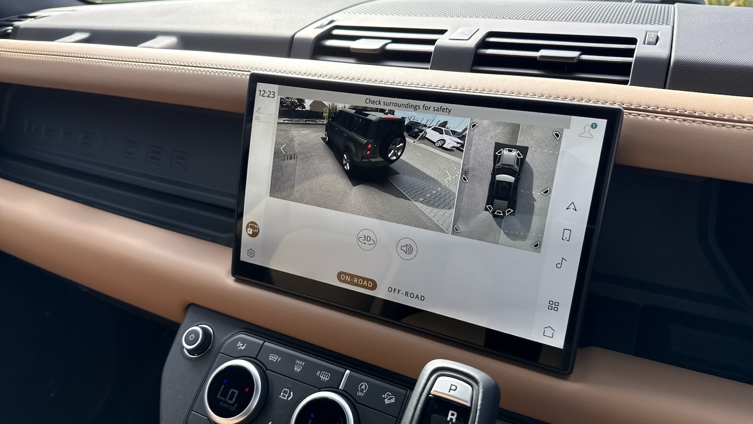 Used Land Rover Defender 2025 for sale - 76736394: Photo 12