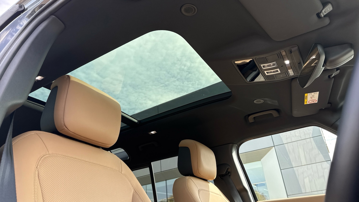 Used Land Rover Defender 2025 for sale - 76736394: Photo 21