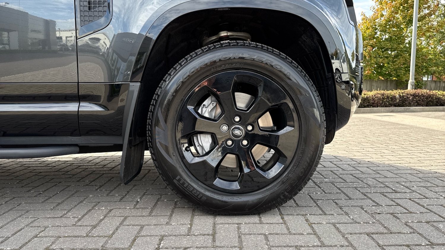 Used Land Rover Defender 2025 for sale - 76736394: Photo 8