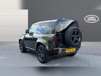 Used Land Rover Defender 2024 for sale - 77363944: Photo