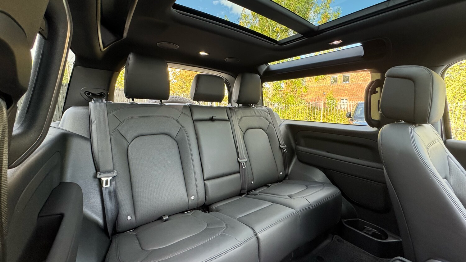 Used Land Rover Defender 2024 for sale - 77363944: Photo 34