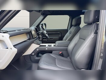 Used Land Rover Defender 2024 for sale - 77363944: Photo