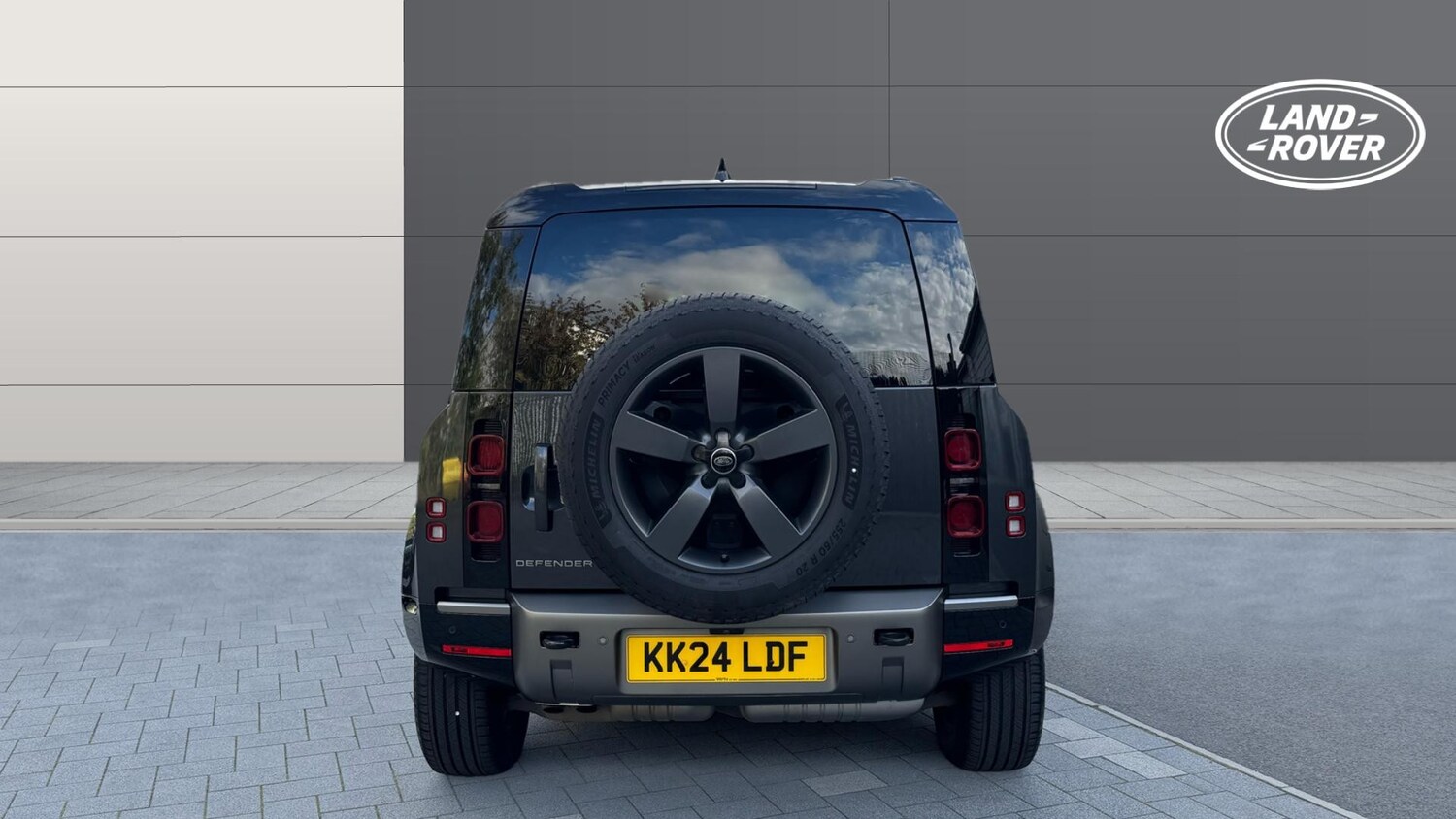 Used Land Rover Defender 2024 for sale - 77363944: Photo 6