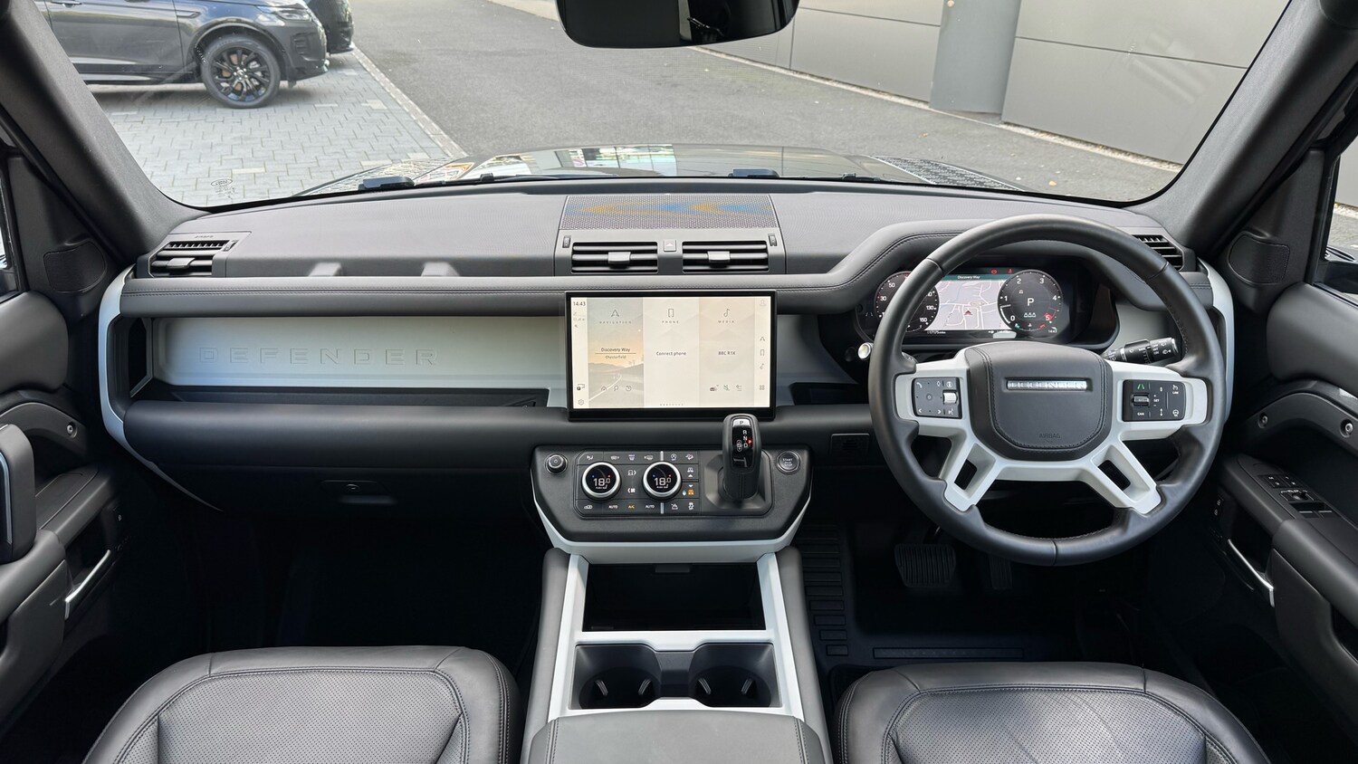 Used Land Rover Defender 2024 for sale - 77363944: Photo 9