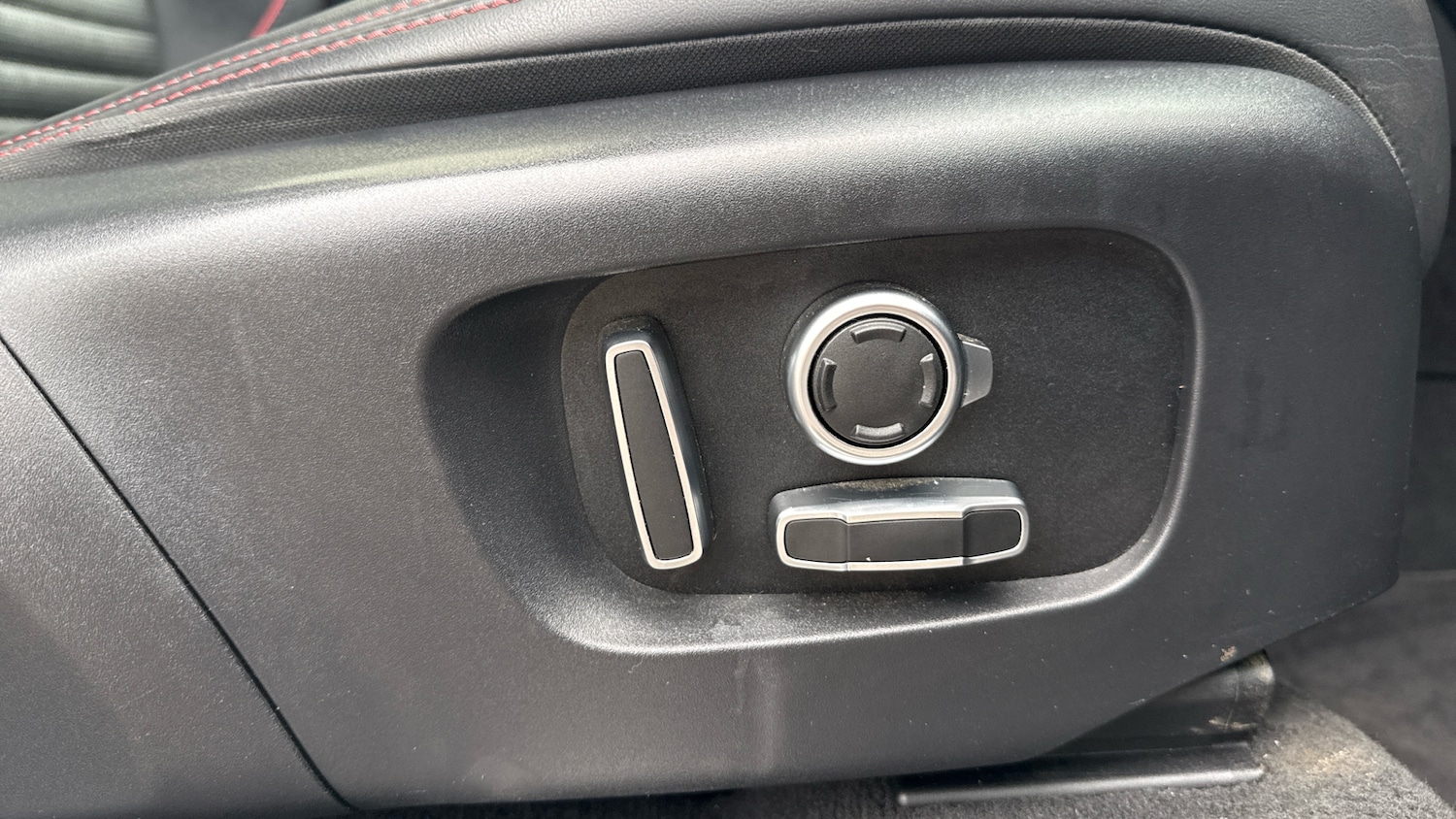 Used Land Rover Discovery Sport 2021 for sale - 76682230: Photo 31