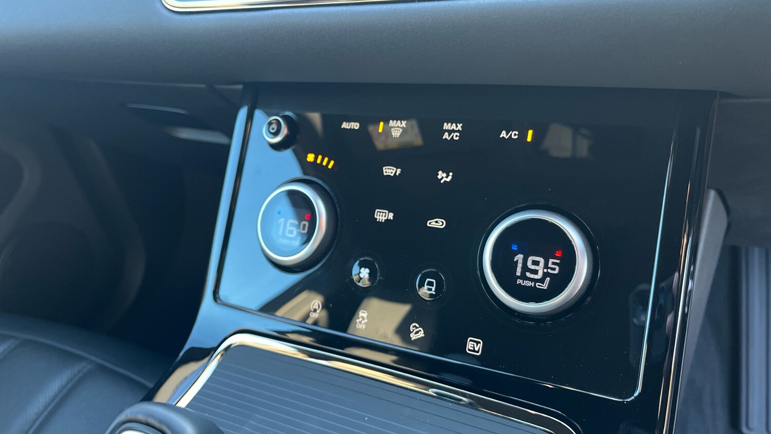 Used Land Rover Range Rover Evoque 2022 for sale - 77983879: Photo 29