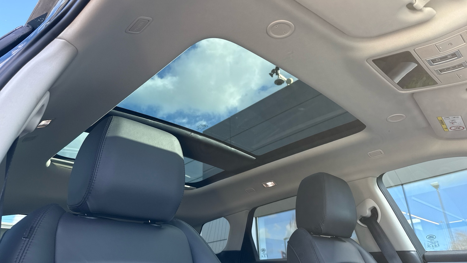 Used Land Rover Range Rover Evoque 2023 for sale - 77946968: Photo 21