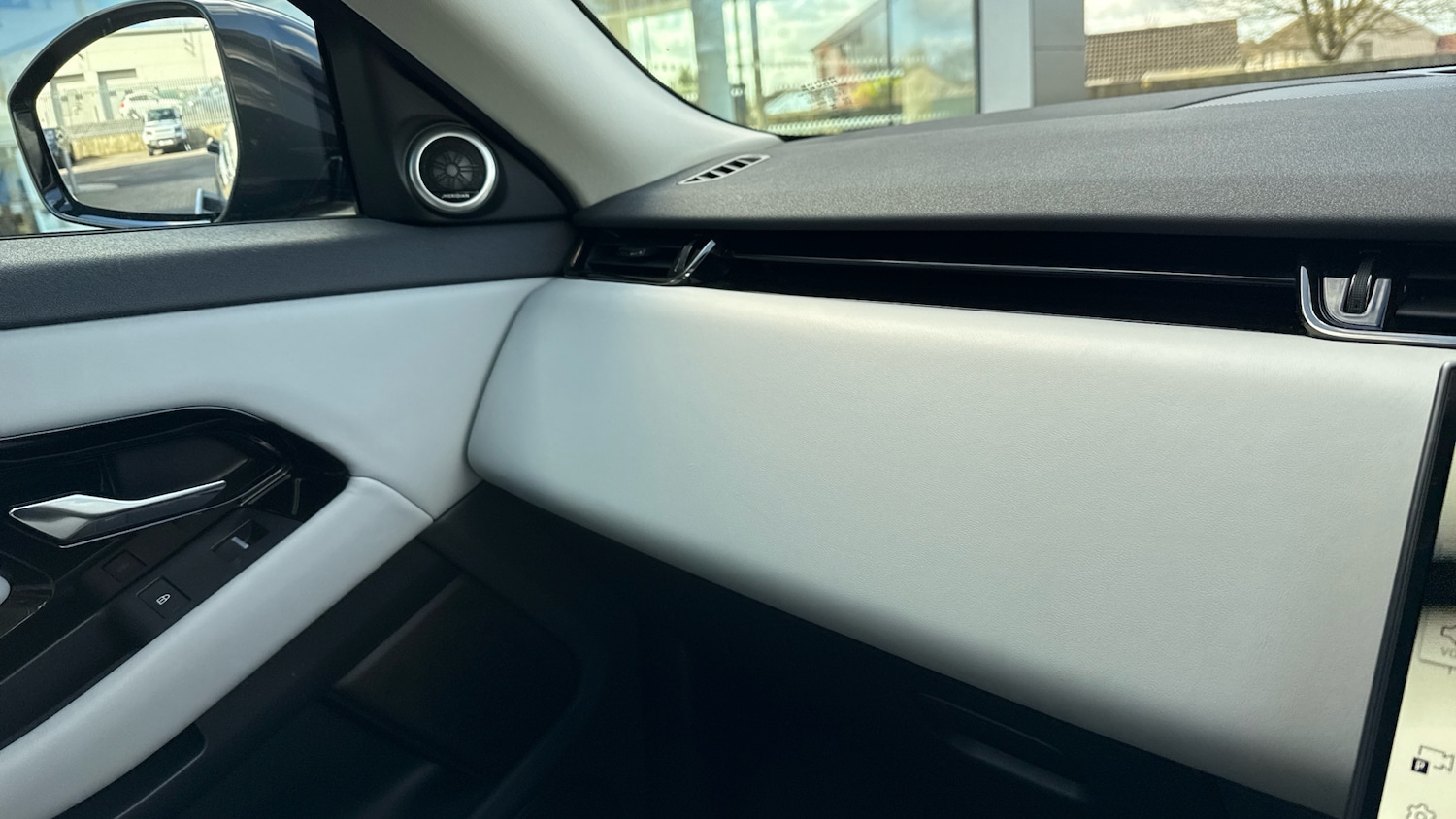 Used Land Rover Range Rover Evoque 2023 for sale - 77946968: Photo 26