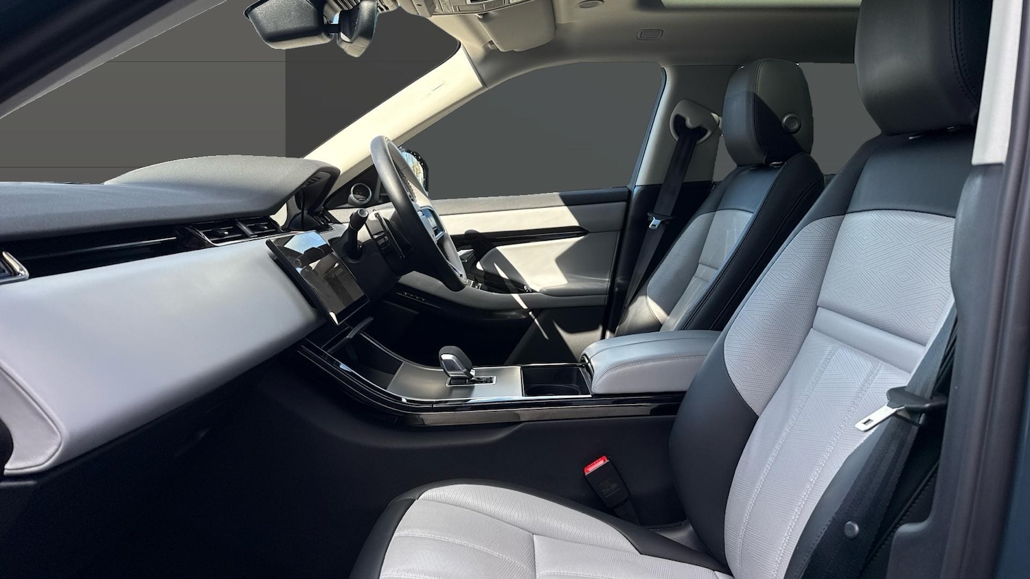 Used Land Rover Range Rover Evoque 2023 for sale - 77946968: Photo 3