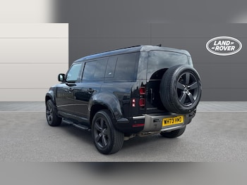 Used Land Rover Defender 2024 for sale - 78938437: Photo