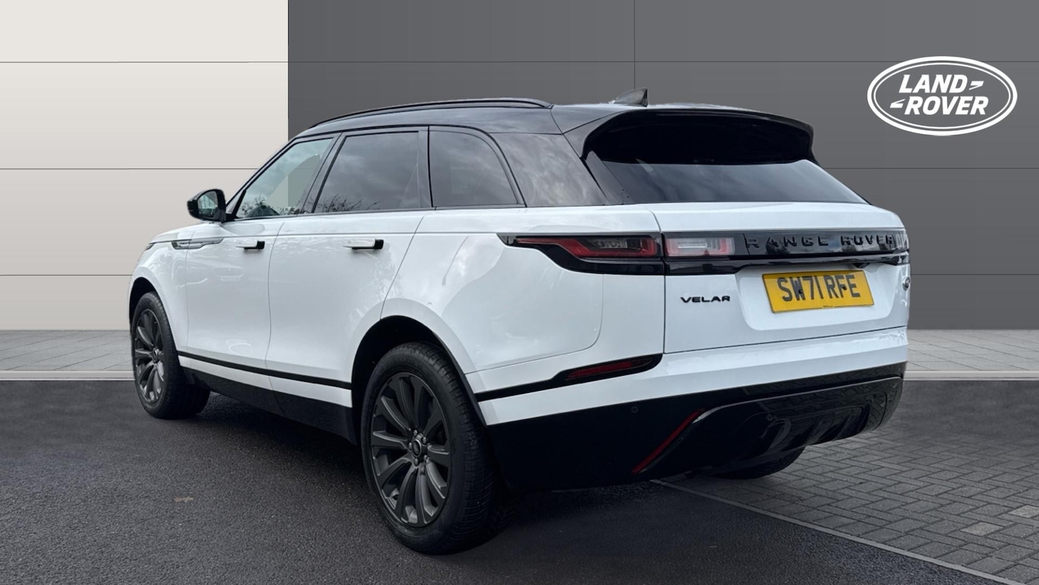 Used Land Rover Range Rover Velar 2021 for sale - 76362842: Photo 2
