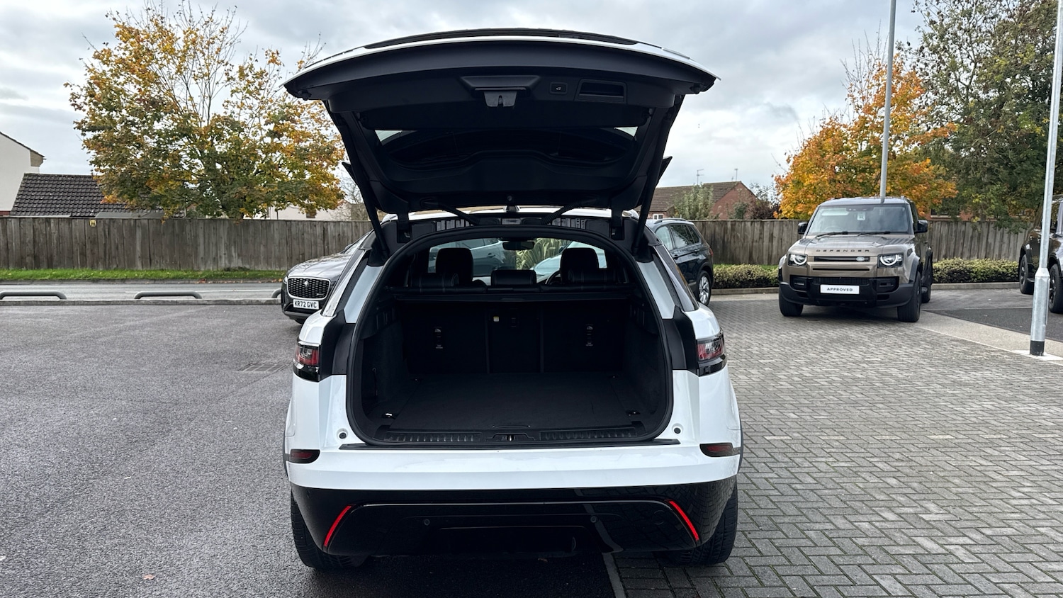 Used Land Rover Range Rover Velar 2021 for sale - 76362842: Photo 27