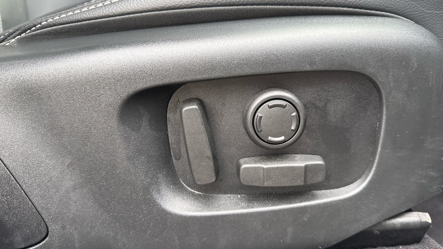 Used Land Rover Range Rover Velar 2021 for sale - 76362842: Photo 30