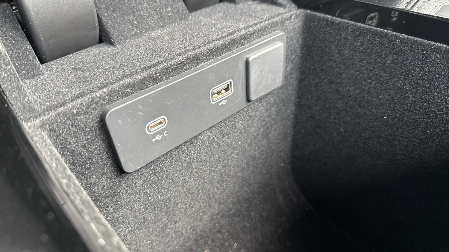 Used Land Rover Range Rover Velar 2021 for sale - 76362842: Photo 35