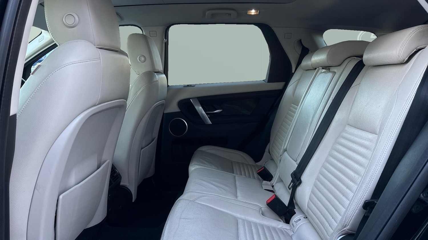 Used Land Rover Discovery Sport 2019 for sale - 77171104: Photo 4