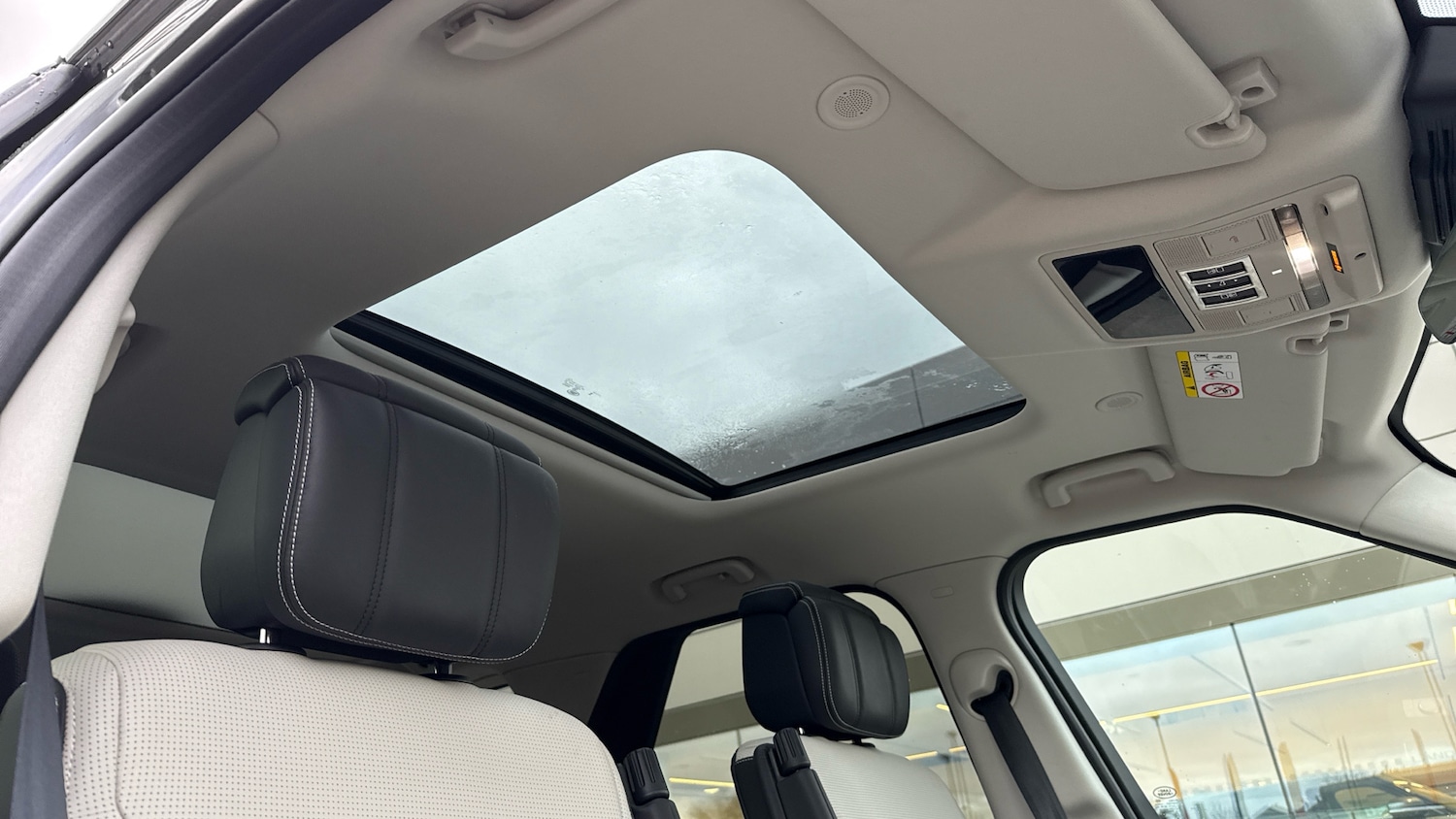 Used Land Rover Discovery 2025 for sale - 76612509: Photo 21