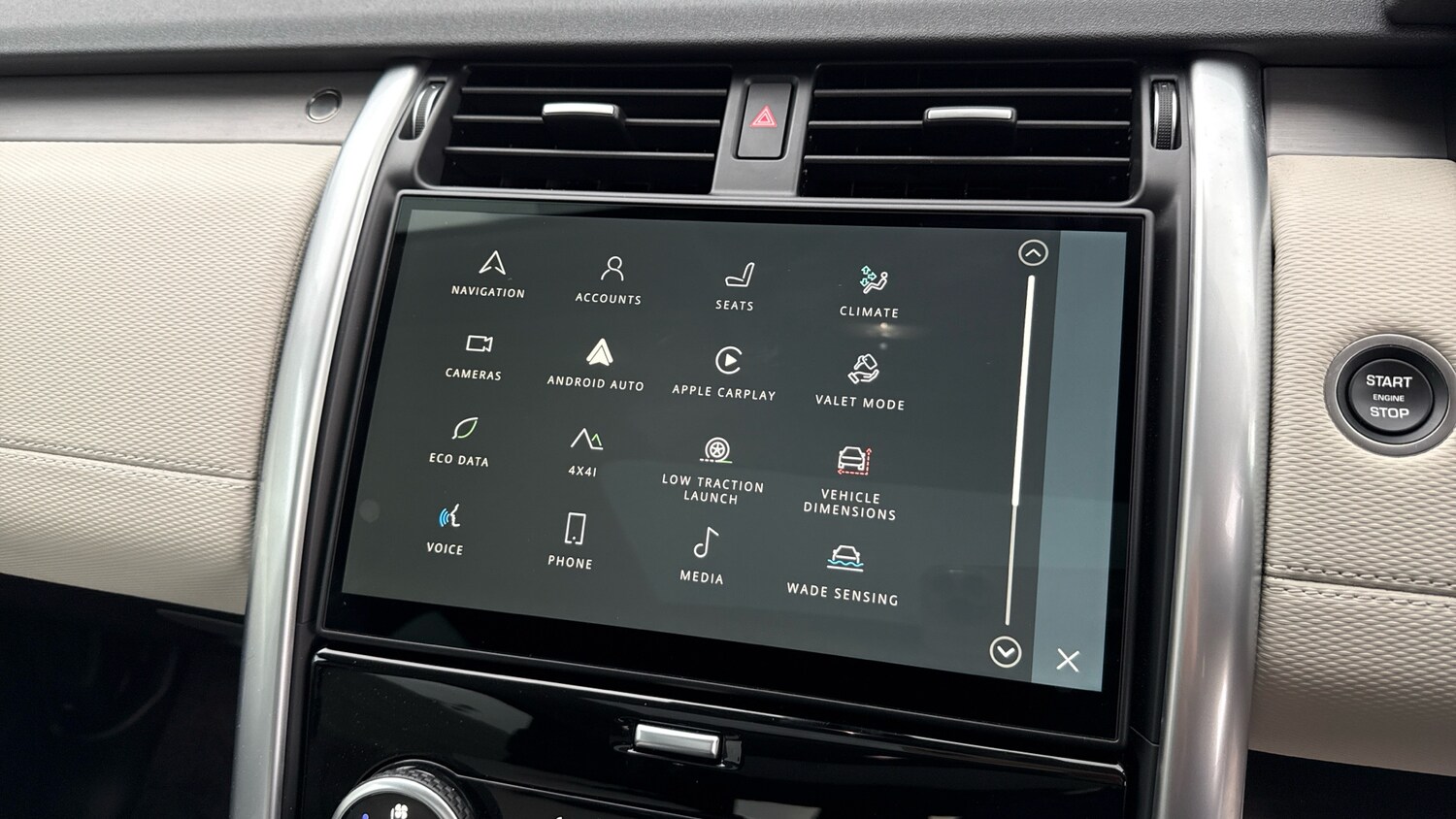 Used Land Rover Discovery 2025 for sale - 76612509: Photo 32