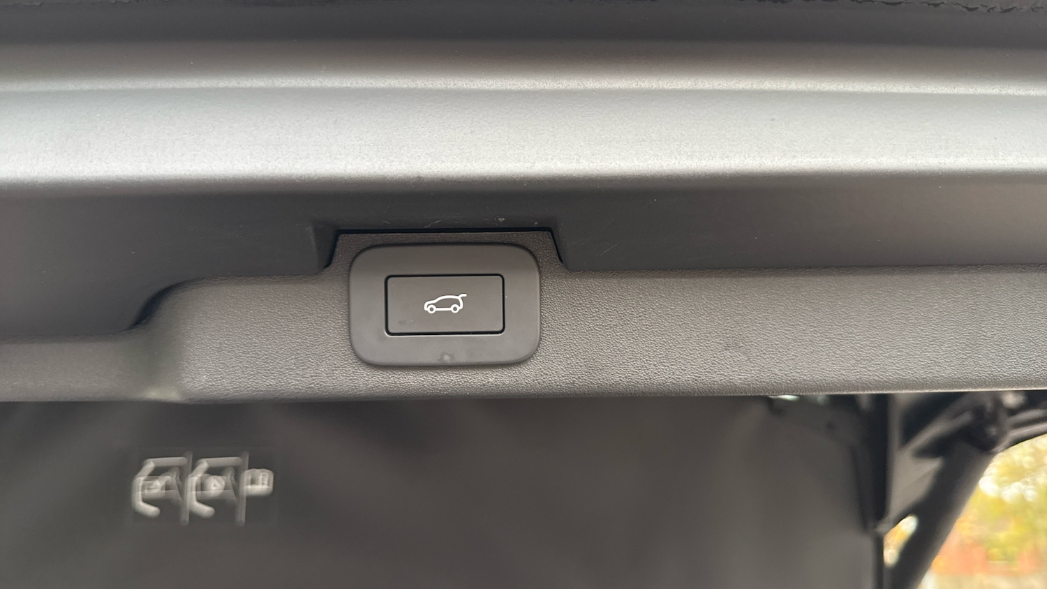 Used Land Rover Discovery 2025 for sale - 76612509: Photo 40